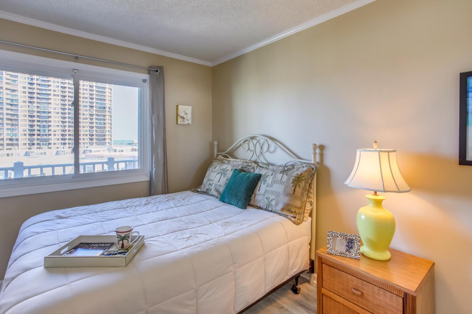 Myrtle Beach Condo - Steps To Ocean And Apache Pier! Екстериор снимка
